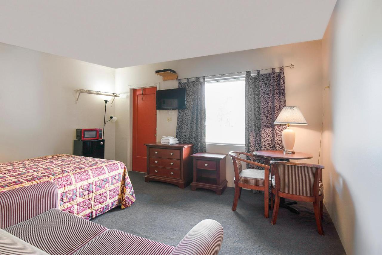 Hotel O Near Fanning Springs State Park Us Hwy 98 Old Town Exteriér fotografie