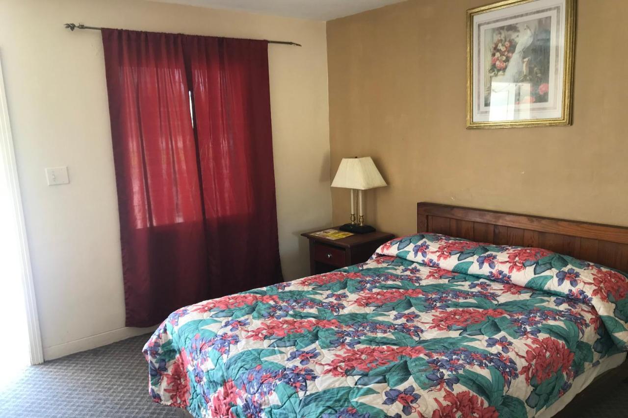 Hotel O Near Fanning Springs State Park Us Hwy 98 Old Town Exteriér fotografie